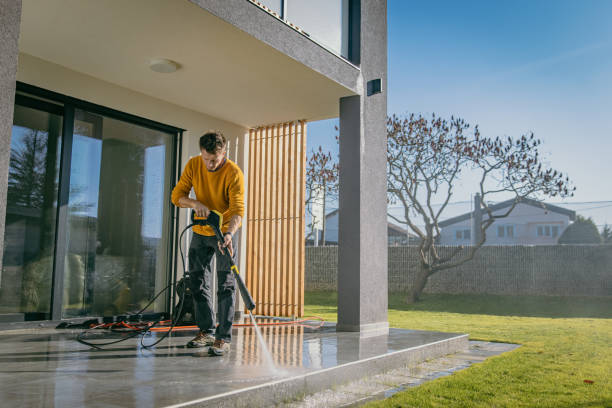 Best Driveway Pressure Washing  in Catahou, LA